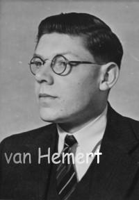 Beeldmateriaal over Gerard John van Hemert